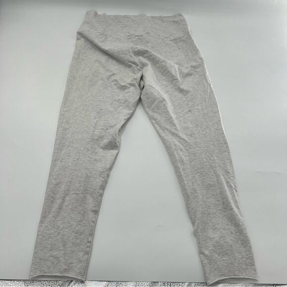 Aritzia TNA Tnachill Atmosphere Hi Rise 7/8 Leggings Heather Gray White - Picture 6 of 6